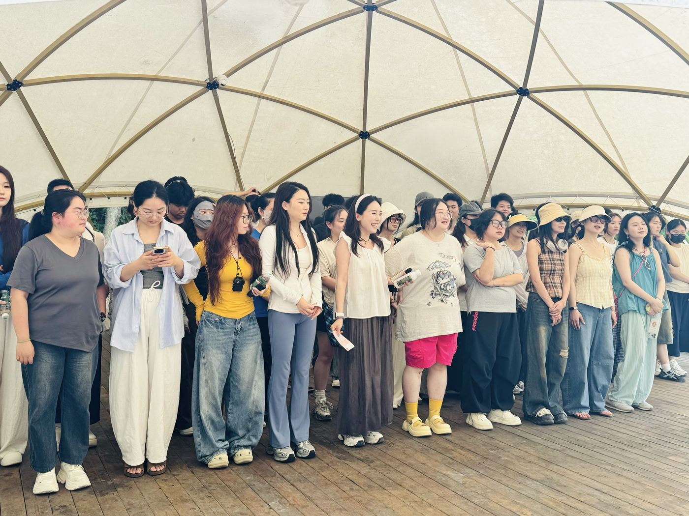 嘤嘤声演 · 休闲团建